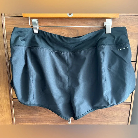 Nike Shorts Black Size XL - Picture 6 of 6